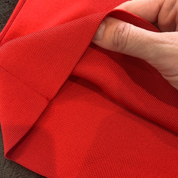 Chic & classic true red Black Label bodycon dress - Picture 6 of 15